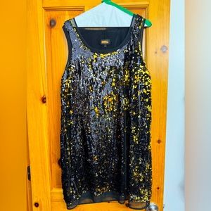 Black and gold sequin sleeveless Alexia Admor size Large dress